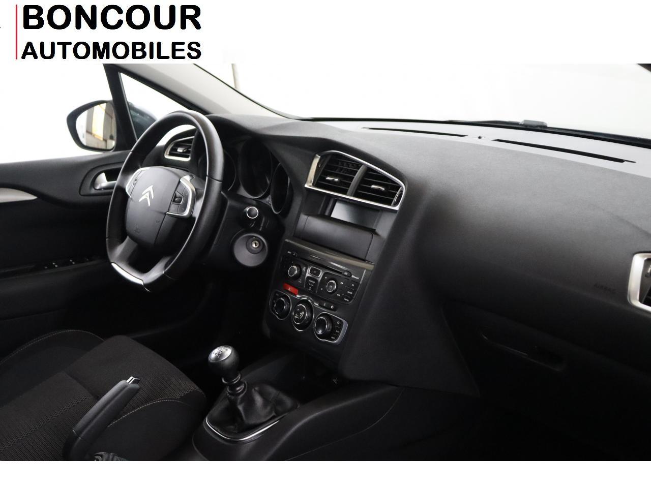 copy of soufflet de levier de vitesse en cuir noir pour Citroen gran  picasso c4