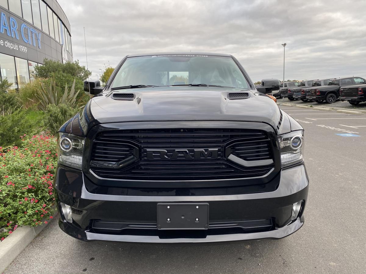 DODGE RAM CREW SPORT CLASSIC BLACK EDITION 2020 neuf | 3608 - American ...