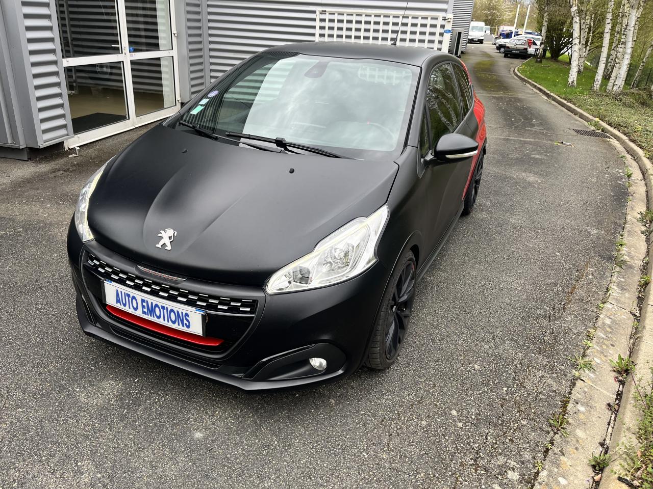 PEUGEOT-208- 1.6 THP S&S -   BERLINE GTi by Peugeot Sport PHASE 2