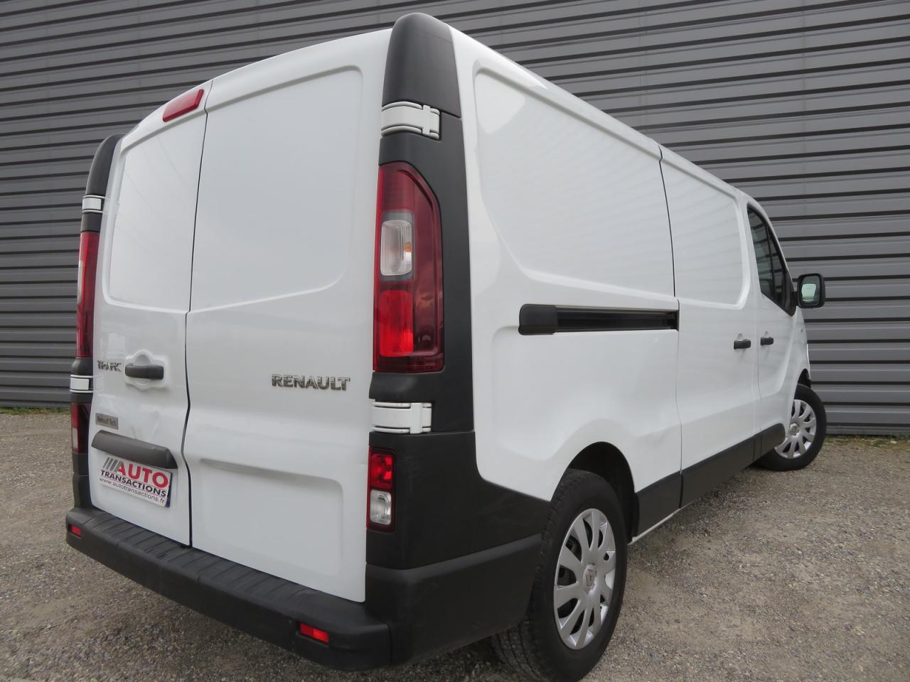 Renault trafic 3 l1h1 1.6 dci 95ch grand confort - Utilitaires