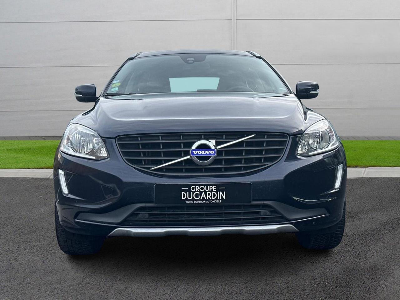 Voiture d'occasion pas cher : VOLVO XC60 D3- 150 Summum DIESEL à 16990 €